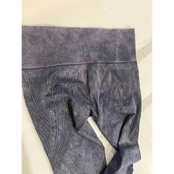 MTA Sports Set of 2 Seamless Moto Stretch Leggings Size Women's Medium Gray - Picture 7 of 10